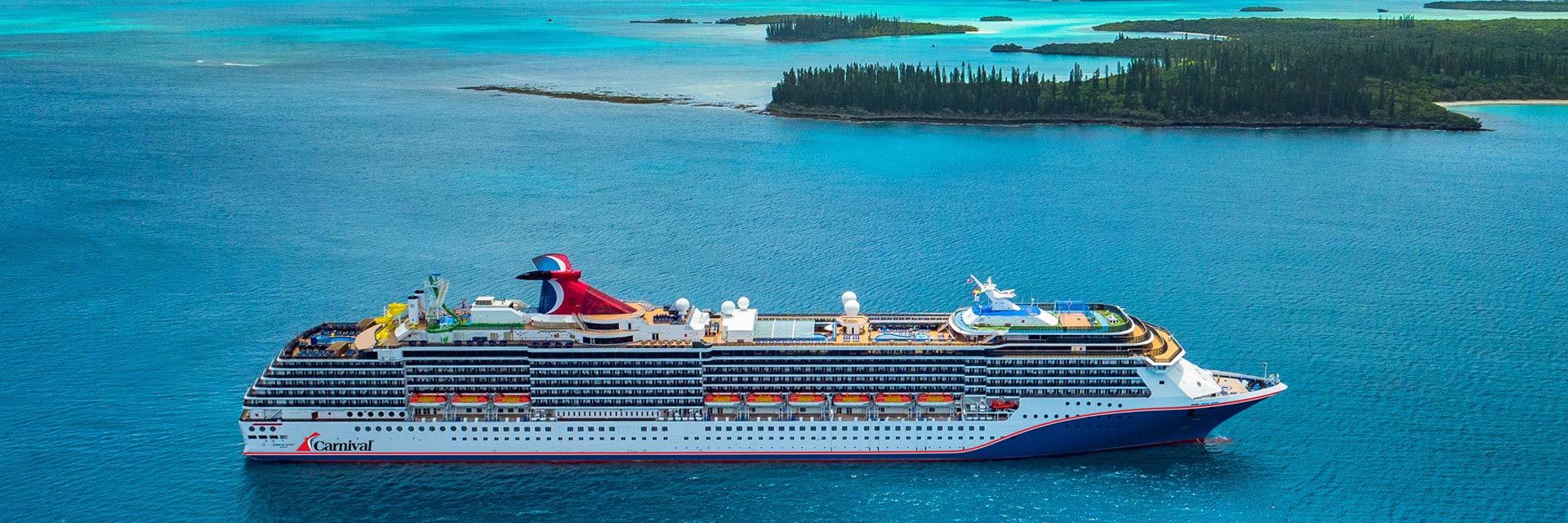 carnival spirit sets sail at sea