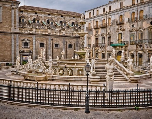 statues surrounding the pretoria plaza