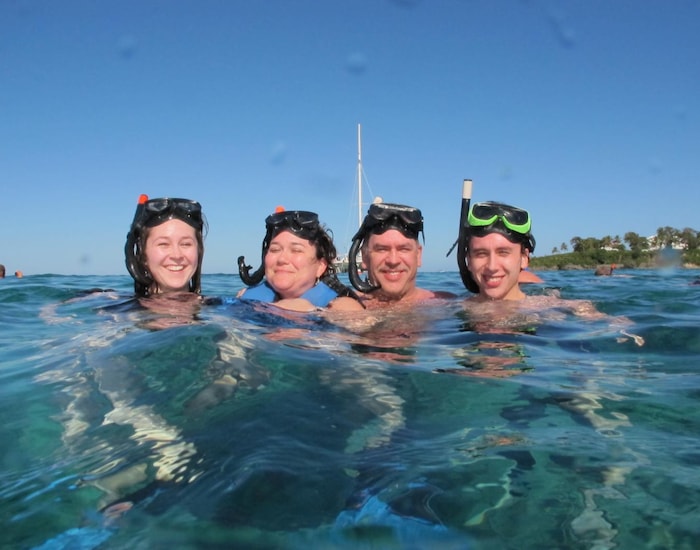 Deluxe Catamaran Sail & Snorkel w/Lunch & Drinks - DOP Shore Excursions ...